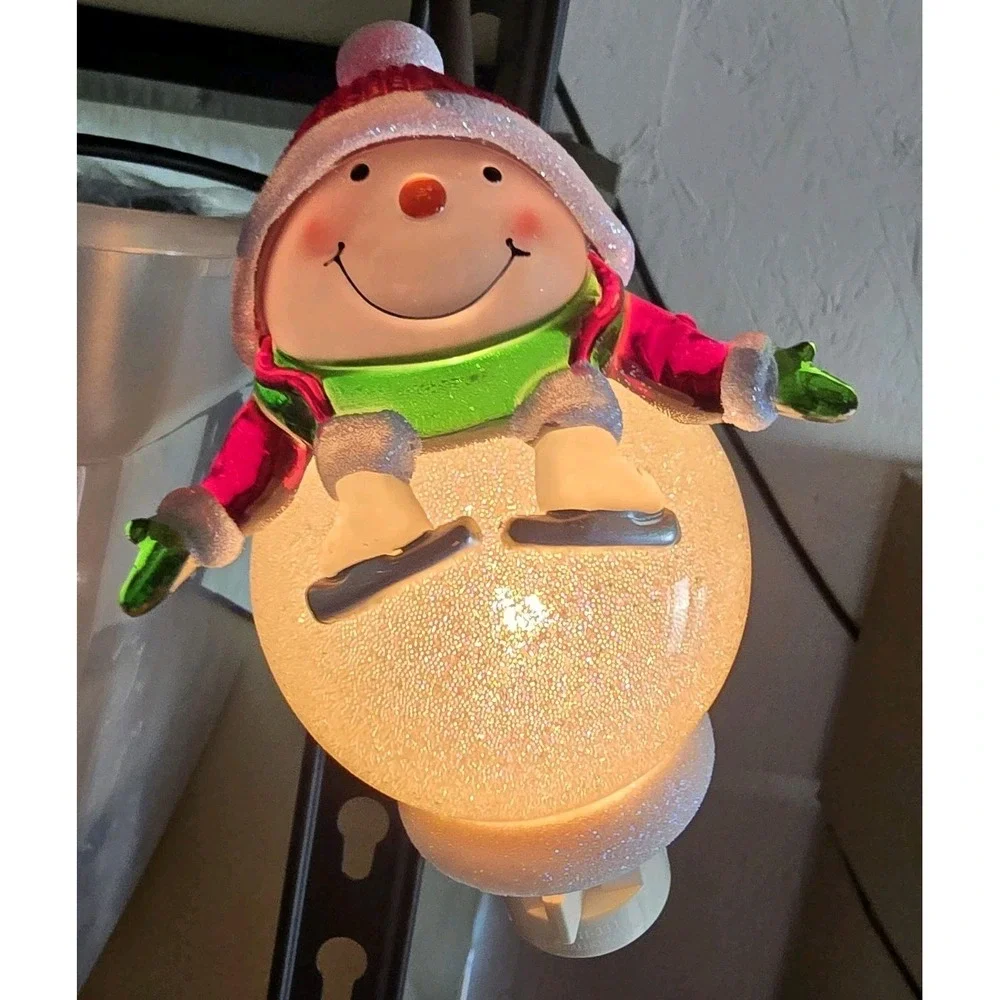 Snowman Skates Wall Night Light Plug In Christmas Decor‎ Acrylic Plastic Glitter